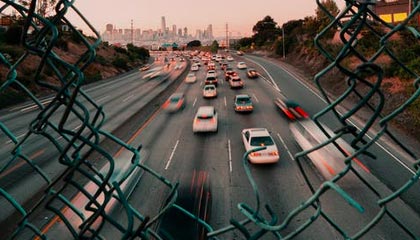 果洛伴游，定制QQ：3494206190微信：act1322